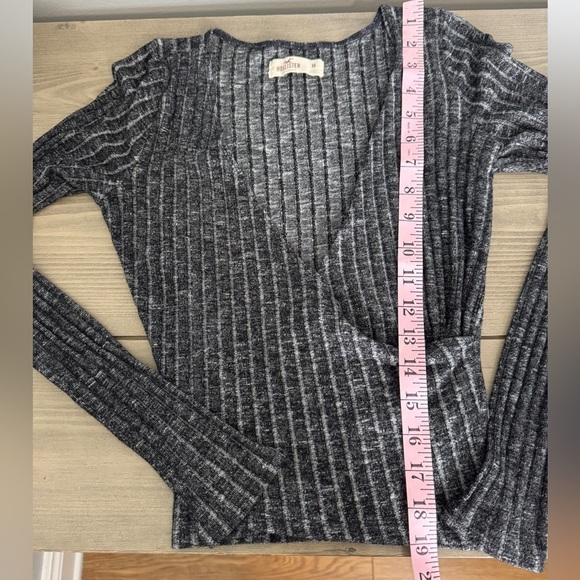 Hollister Ribbed Wrap Top - Picture 5 of 6